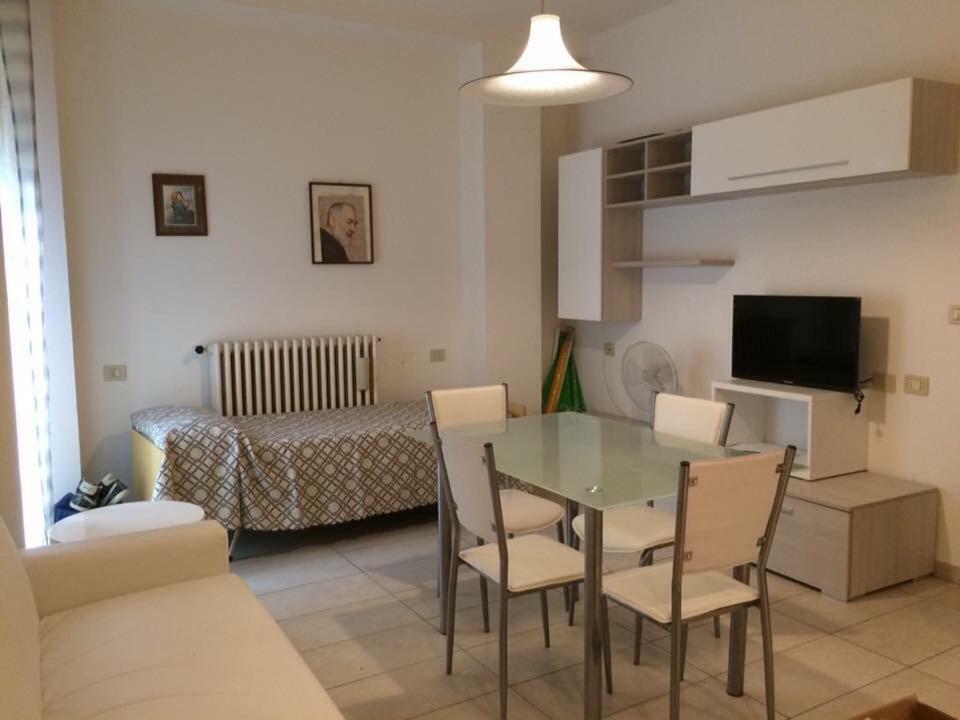 New Prophet Bed & Breakfast Cattolica Luaran gambar
